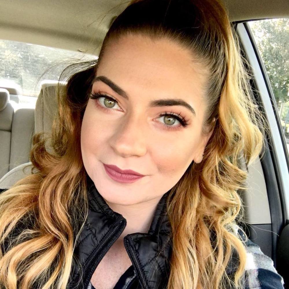 Meet your Posher, Victoria